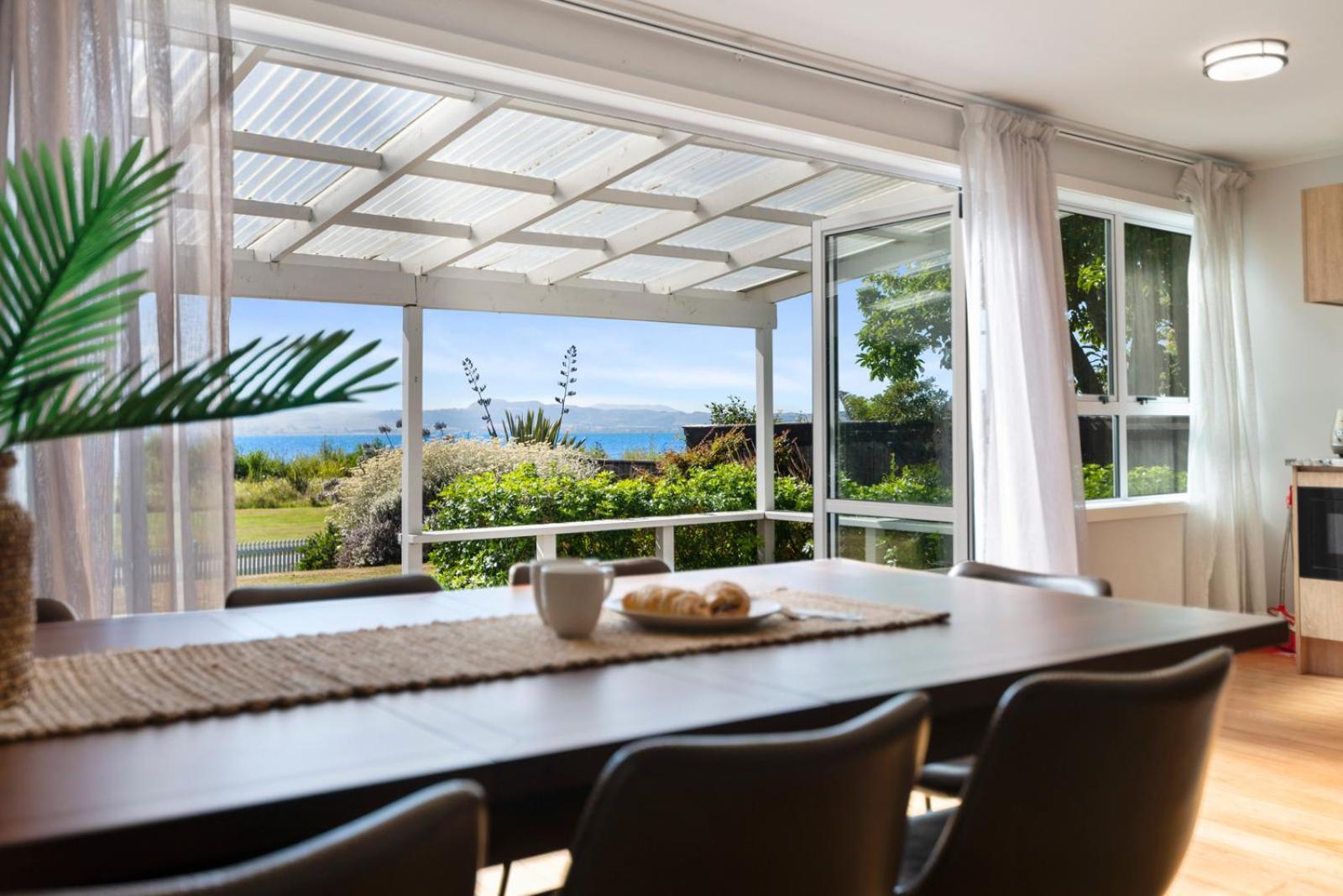 Ngongotaha Lakeside Home Rotorua Exterior photo