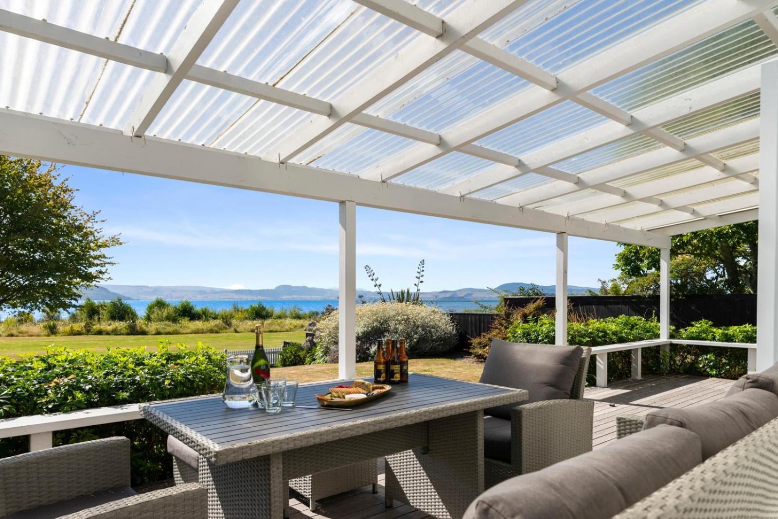 Ngongotaha Lakeside Home Rotorua Exterior photo